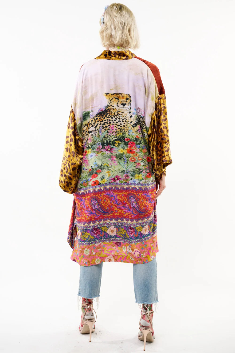 Aratta Nova Cheetah Topper