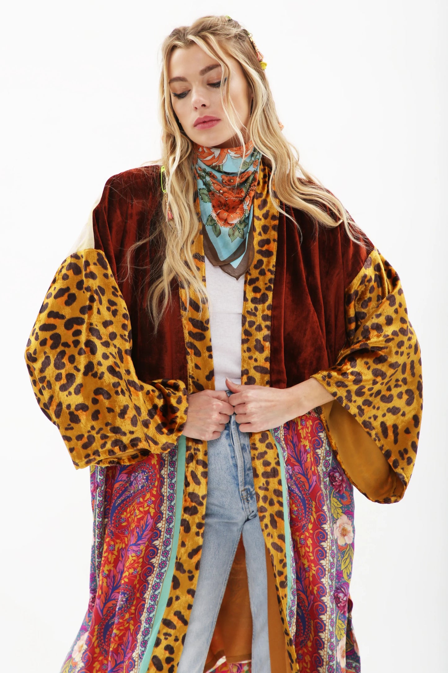 Aratta Nova Cheetah Topper