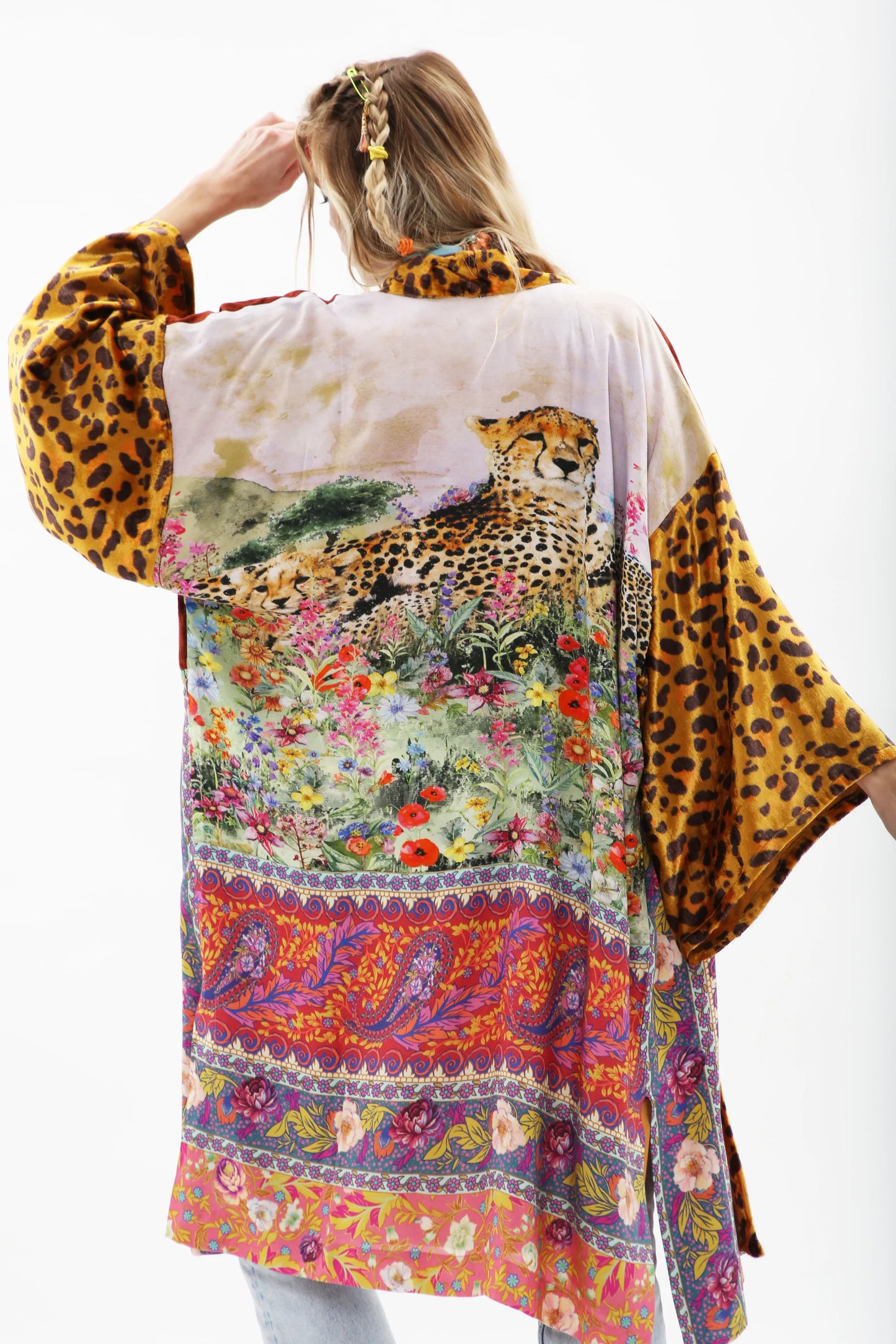 Aratta Nova Cheetah Topper